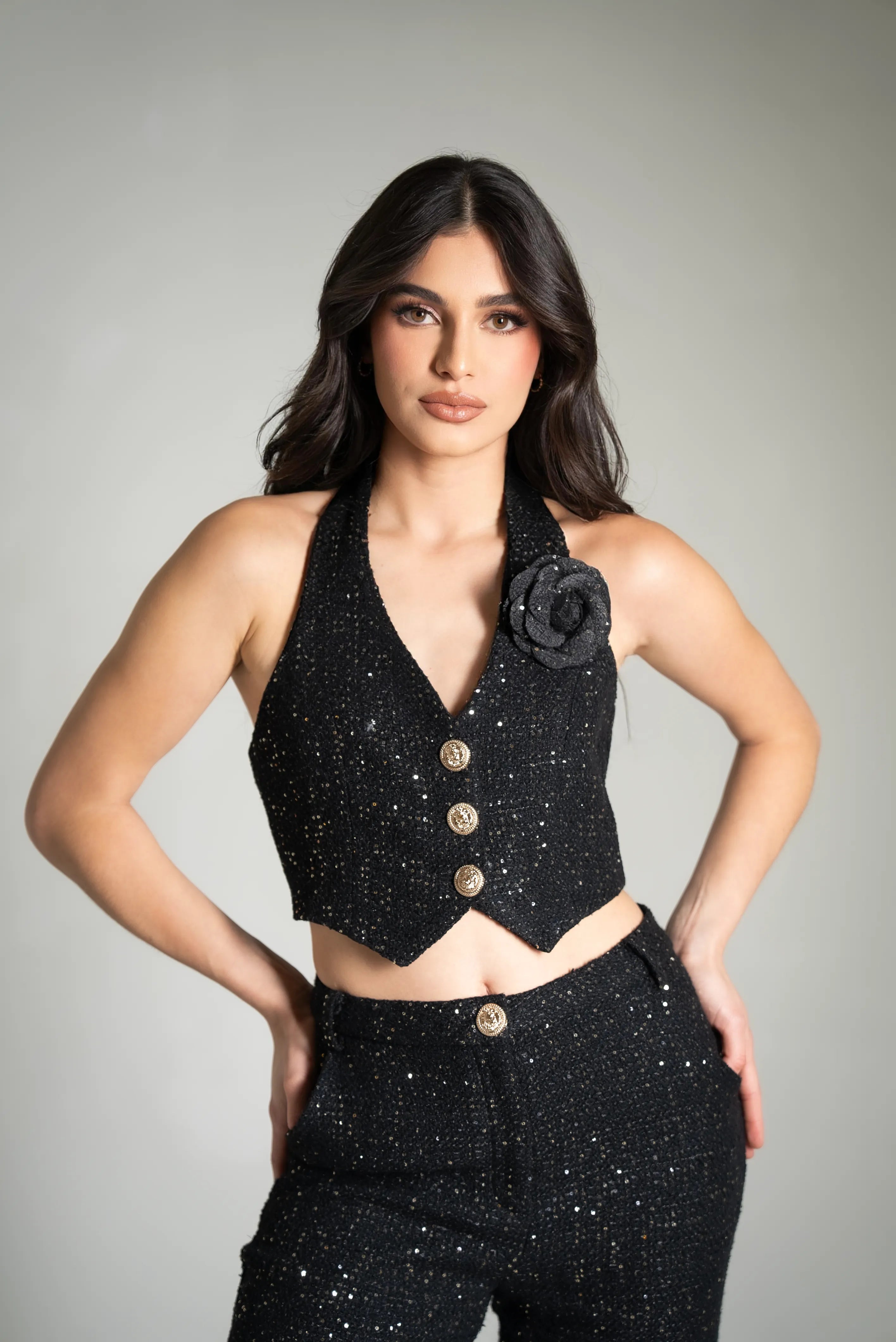 Simone in Black